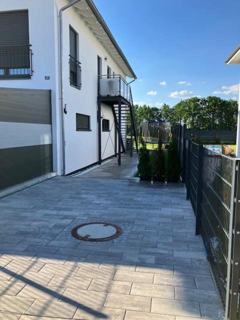 Moderne Einliegerwohnung Naehe Ingolstadt Und Bad Goegging Munchsmunster Exterior foto